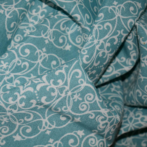 Kissenhülle in Blau mit Ornamenten Stoffansicht