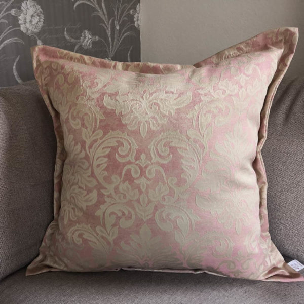 Jacquard Kissenhülle Rosa mit beigen Ornamenten 60x60cm