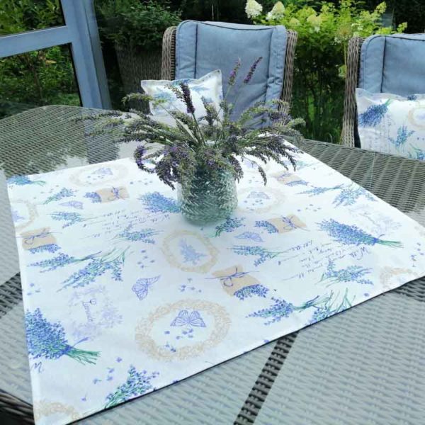 Mitteldecke Lavendel – Schöne Sommer Tischdeko