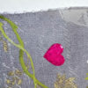 Grau mit pinken Blumen Mitteldecke Ziernaht
