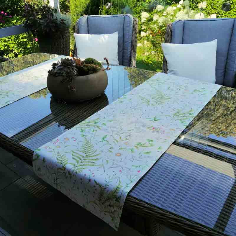 Tischläufer Outdoor mit Wiesenblumen