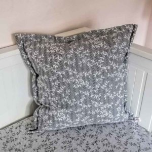 Kissenbezug Ranken aus Jacquard grau 50x50cm