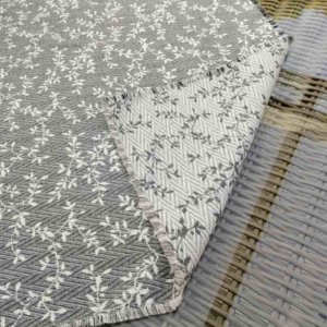 Tischdecke Ranken aus Jacquard grau