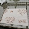 Platzset Hirsch mit Herzen beige auf creme