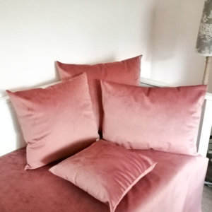 Samt Kissen altrosa – Kissenhülle fürs Sofa
