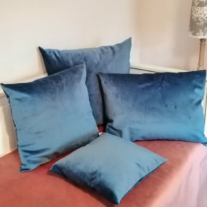 Samt Kissen blau – Kissenhülle für die Couch