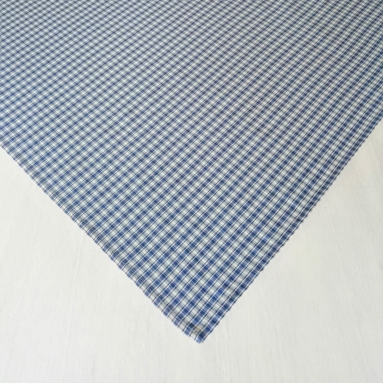 Mitteldecke blau kariert aus Baumwolle