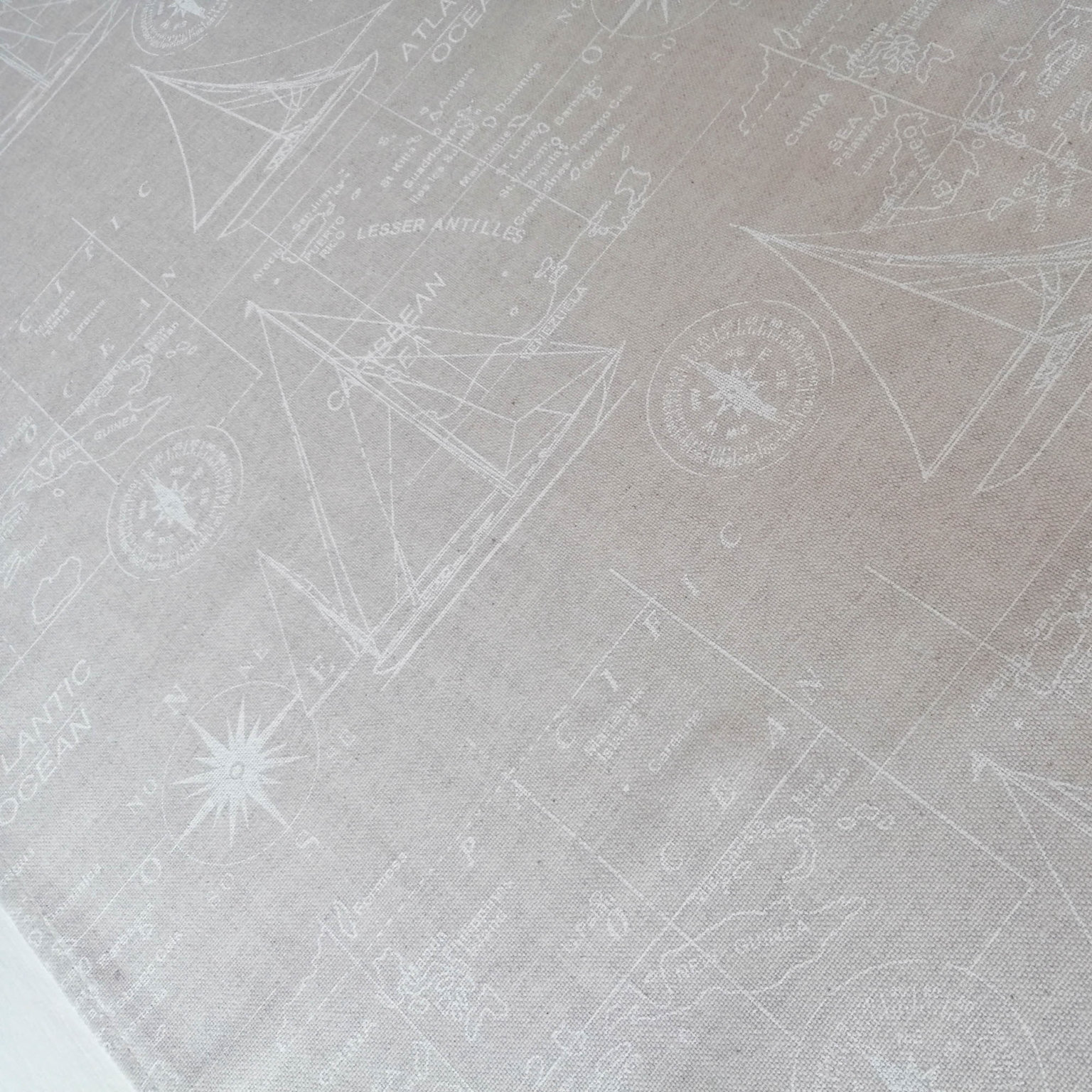 Tischläufer beige & weißen Muster - Maritimes Motiv für die Deko im Haus