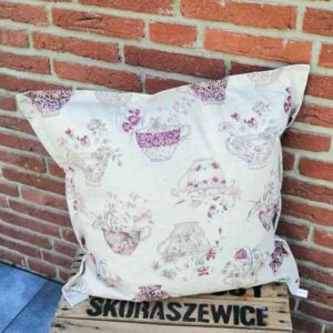 Outdoorkissen Tasse mit Blumen 60x60cm