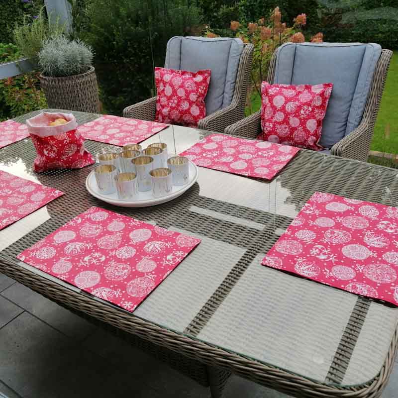 Platzset Weihnachten Weihnachtskugel Mit Liebe Dekoriert