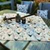 Weiße Tischdecke Hirsch und Geweih