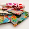 Stoffreste in verschiedenen Motiven und Groessen Florale Motive