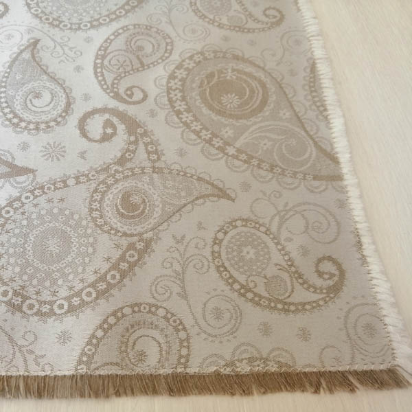 Tischdecke Mitteldecke creme und beige mit Ornamenten