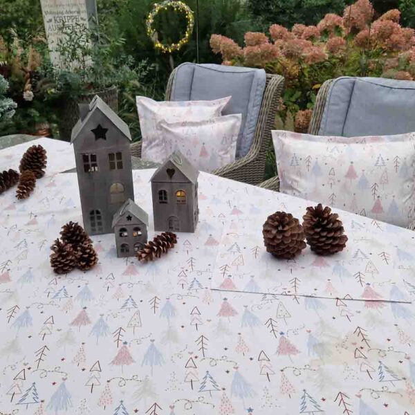 Weihnachts- und Christbaum Tischdecke Tannenbaum