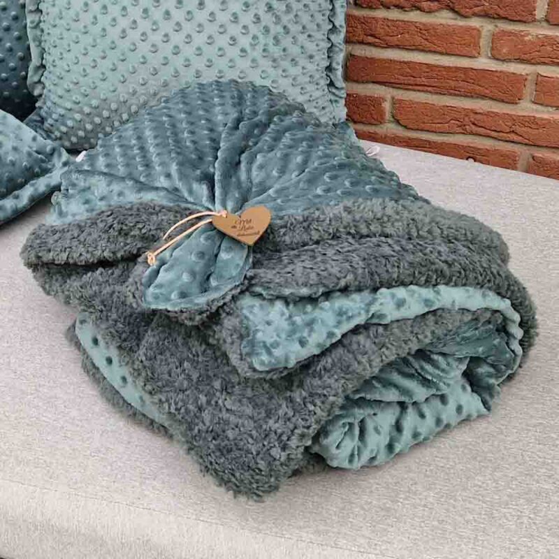 Hochwertige Kuscheldecke grün
