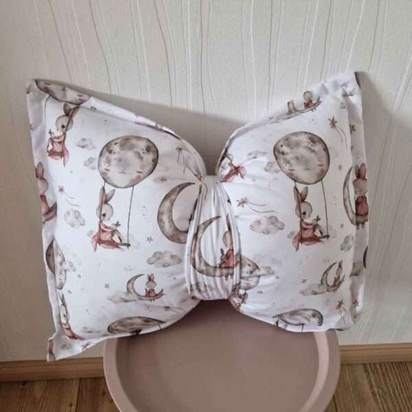 Schleifenkissen für Kinder-Haeschen auf dem Mond