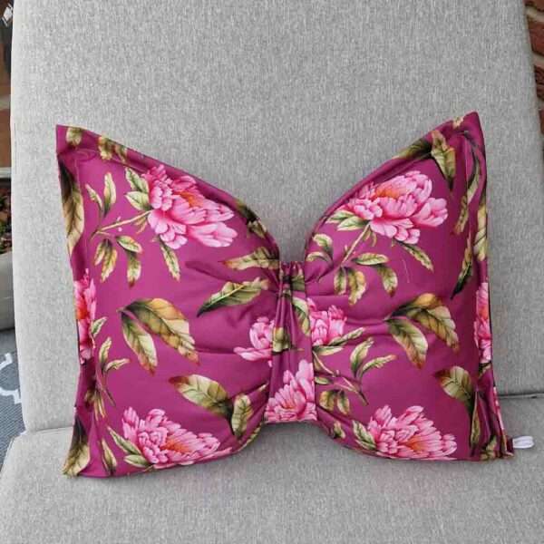 Schleifenkissen aus Polyester - Rosa Blüten auf violetten Hint