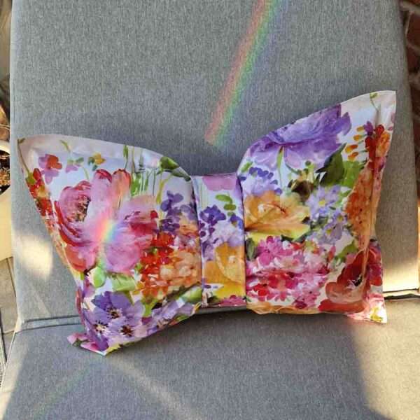 Schleifenkissen aus Wachstuch - Blume bunt